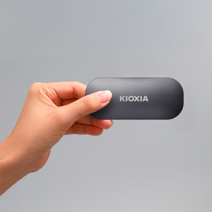 Твердотільний накопичувач Kioxia KIO-LXD10S500GG8 Exceria Plus 500 ГБ USB 3.2 - Зображення 2