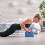Блок для йоги з піни EVA Rebel RBA-3063-BL Active 120 г синього кольору - Зображення 5