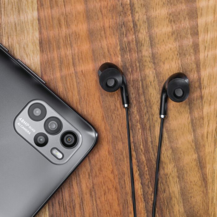 Навушники-вкладиші Krüger&matz KMPC1-B C1 USB-C з мікрофоном, чорні - Зображення 4