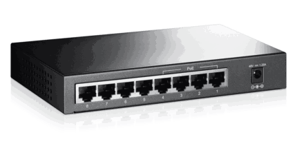 8 портів 10/100 Мбіт/с (4xPoE)